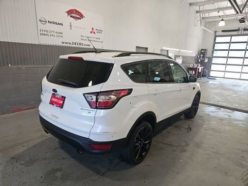 Used 2017 Ford Escape Titanium AWD/4WD image 3