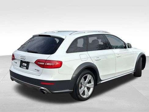 Used 2015 Audi A4 Premium Plus w/ Technology Package image 7