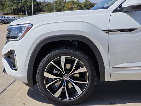 New 2026 Volkswagen Atlas SEL Premium R-Line image 5