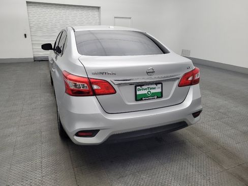 Used 2019 Nissan Sentra SV image 6