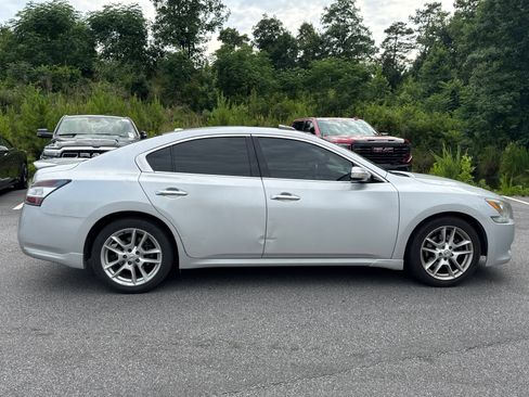 Used 2014 Nissan Maxima 3.5 SV FWD image 4