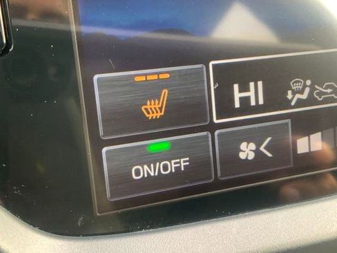 Certified 2025 Subaru Forester Premium image 27