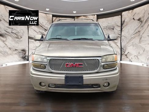 Used 2001 GMC Yukon SLT AWD/4WD image 2