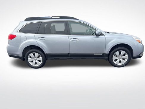 Used 2012 Subaru Outback 2.5i Premium w/ All-Weather Pkg image 8