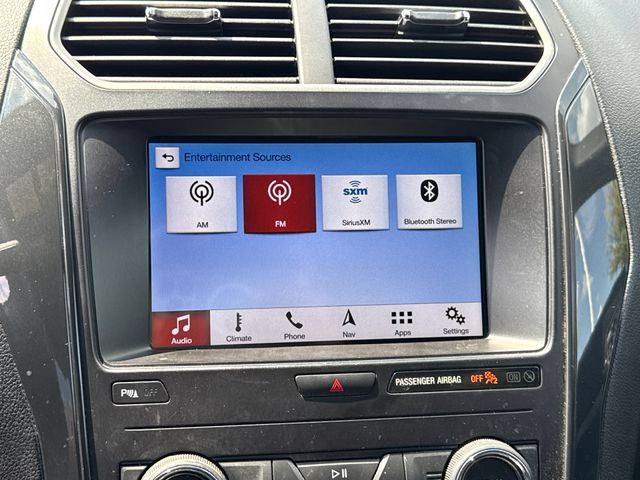 Used 2019 Ford Explorer XLT w/ Equipment Group 202A FWD image 28