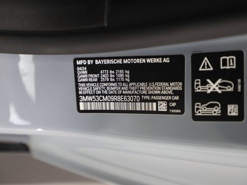 Used 2024 BMW M240i xDrive Coupe w/ Premium Package image 25