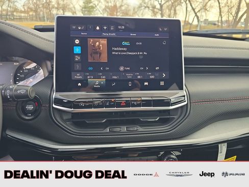 New 2026 Jeep Compass Trailhawk image 19