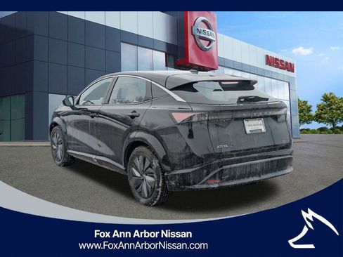 Used 2023 Nissan Ariya FWD image 3