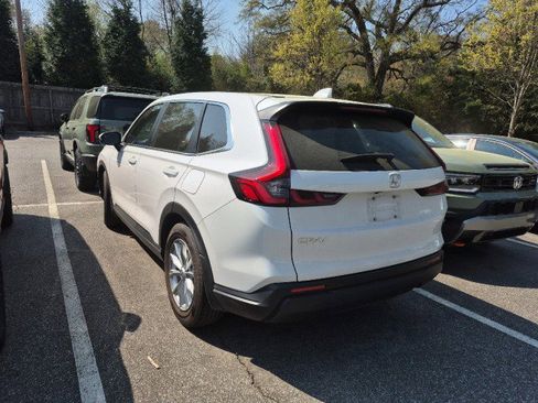 Certified 2025 Honda CR-V EX image 5