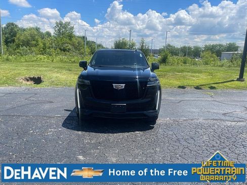 Used 2022 Cadillac Escalade Sport Platinum AWD/4WD image 19