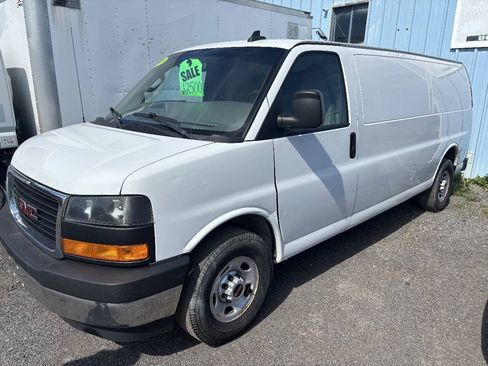 Used 2019 GMC Savana 3500 Extended w/ Chrome Appearance Package RWD image 3