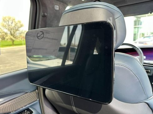 New 2025 Cadillac Escalade IQ Luxury 2 image 8