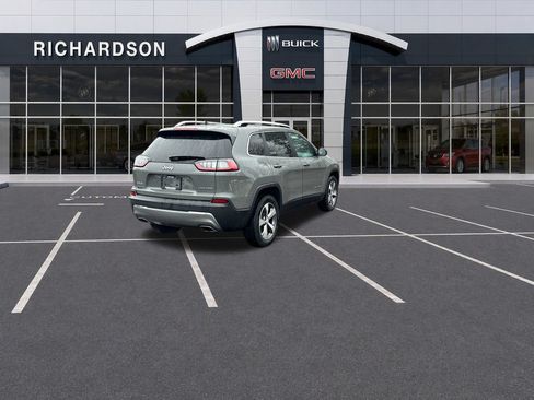 Used 2021 Jeep Cherokee Limited w/ Elite Package AWD/4WD image 5