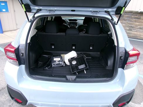 Used 2021 Subaru Crosstrek 2.0i image 6