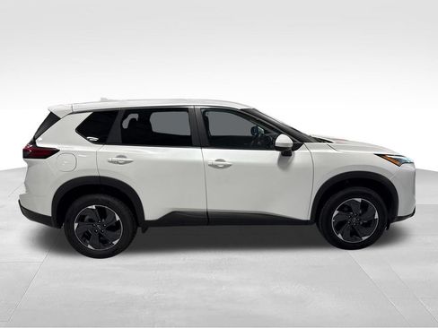 Used 2024 Nissan Rogue SV AWD/4WD image 47