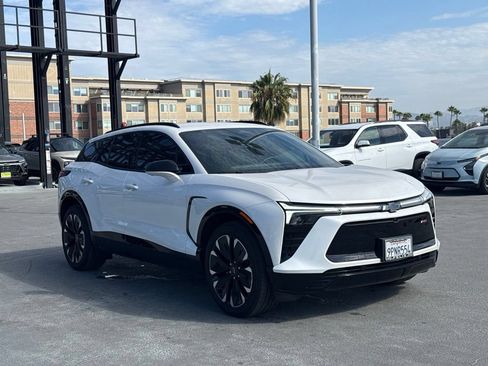 Used 2024 Chevrolet Blazer EV RS AWD/4WD image 3
