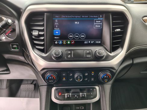 Used 2023 GMC Acadia SLE w/ Driver Convenience Package image 33