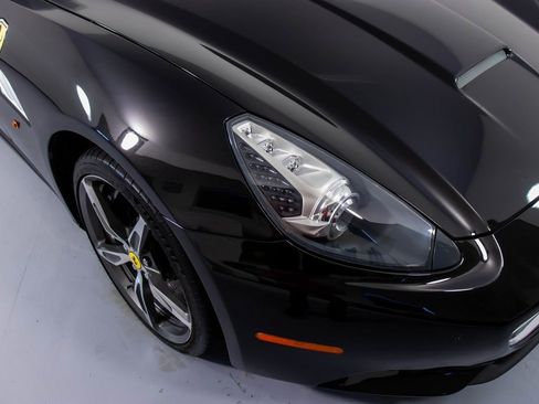 Used 2014 Ferrari California image 12