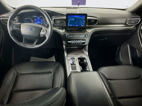 Used 2020 Ford Explorer XLT w/ Equipment Group 202A image 26