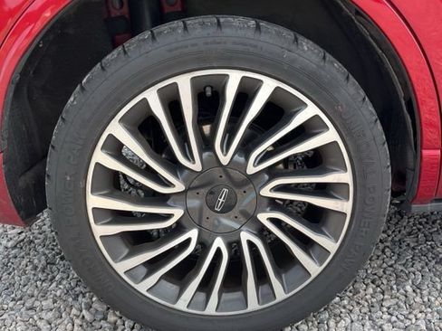 Used 2021 Lincoln Corsair AWD w/ Sport Package image 19