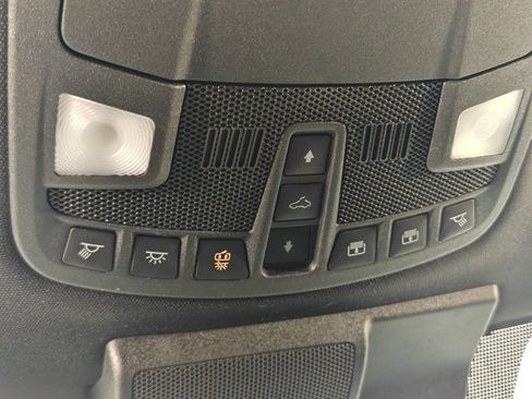 Used 2018 Ford F150 Lariat w/ Equipment Group 502A Luxury AWD/4WD image 11