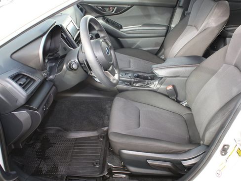 Used 2019 Subaru Impreza 2.0i Premium image 24