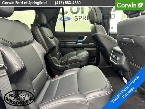New 2026 Ford Expedition Platinum w/ Stealth Performance Package AWD/4WD image 23