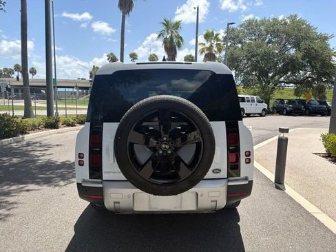 Used 2023 Land Rover Defender 130 S AWD/4WD image 4