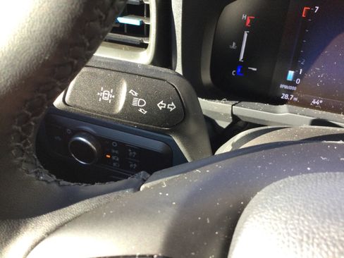 New 2025 Ford Maverick XLT w/ XLT Luxury Package image 18