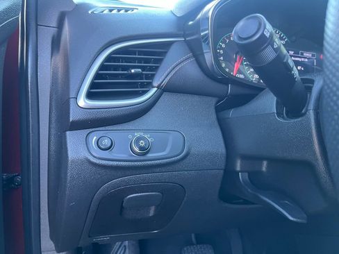 Used 2020 Chevrolet Trax LT image 27