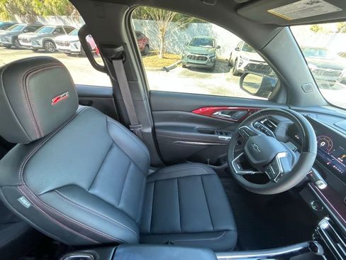 New 2026 Chevrolet Traverse Z71 w/ Enhanced Driving Package AWD/4WD image 24