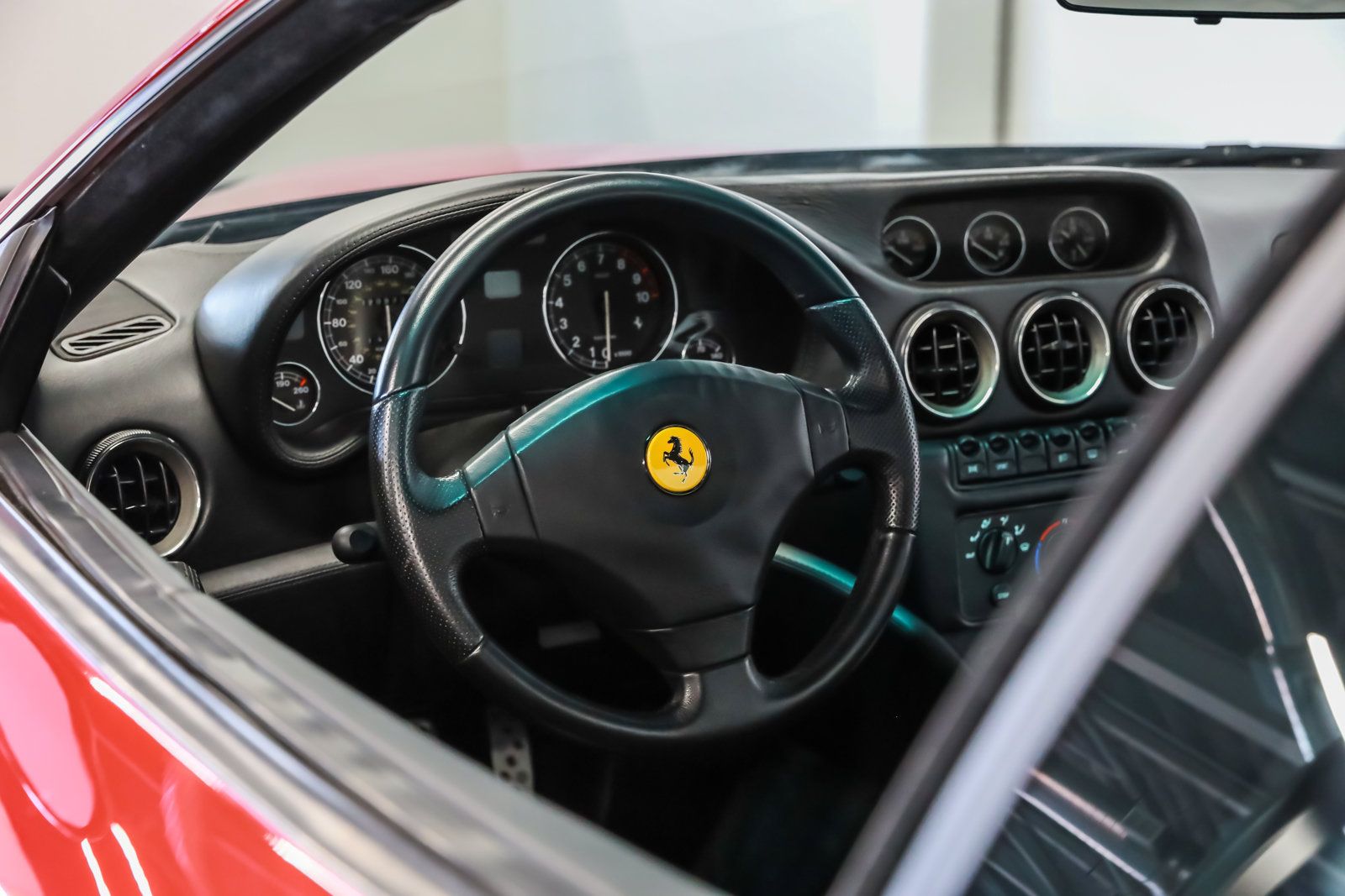 Used 2000 Ferrari 550 Maranello Coupe RWD image 30