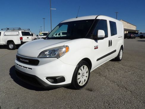 Used 2019 RAM ProMaster City Tradesman SLT image 3