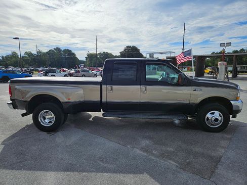 Used 2004 Ford F350 Lariat AWD/4WD image 7