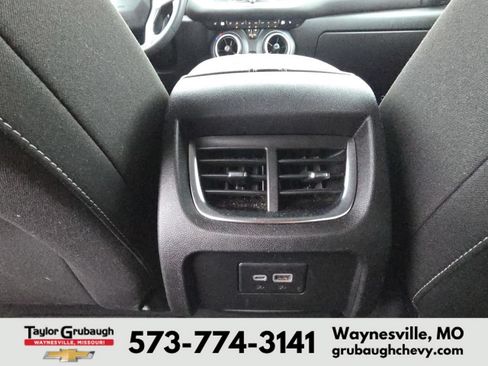 Used 2025 Chevrolet Blazer LT AWD/4WD image 30