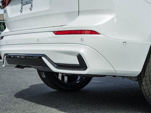 New 2026 Volvo XC60 B5 Ultra w/ Protection Package Premier image 8