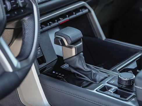 Certified 2026 Toyota Tundra Limited AWD/4WD image 20