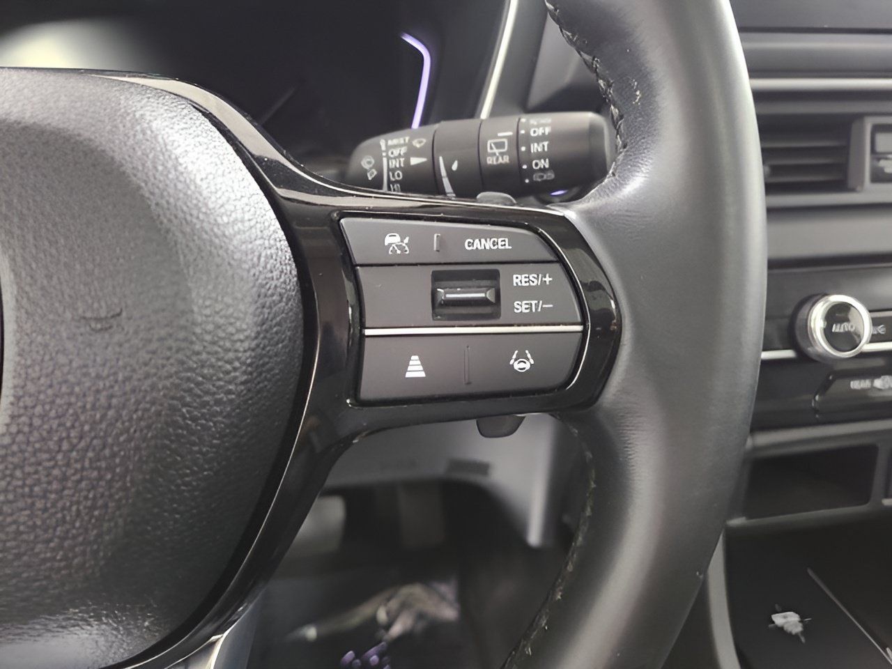 Used 2024 Honda Pilot Touring image 29