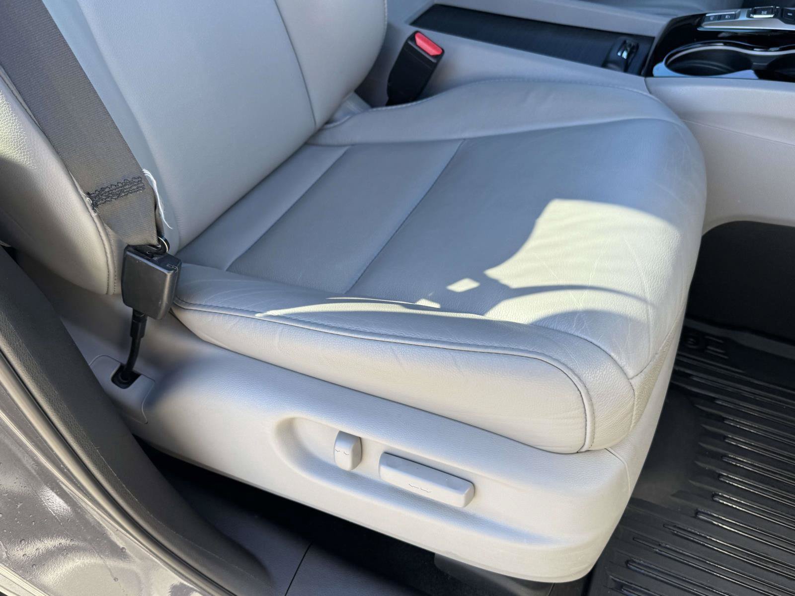 Used 2019 Honda Pilot Touring image 19