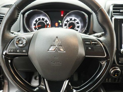 Used 2025 Mitsubishi Outlander Sport SE AWD/4WD image 9