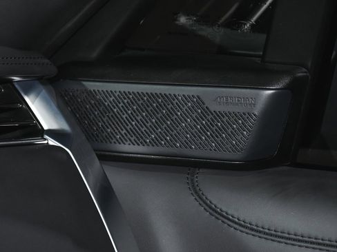 Used 2024 Land Rover Range Rover Autobiography image 39