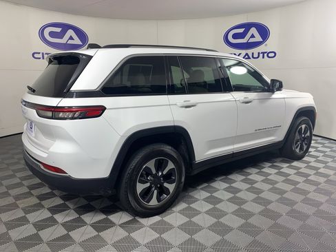 Used 2023 Jeep Grand Cherokee 4WD 4xe w/ Luxury Tech Group II image 3