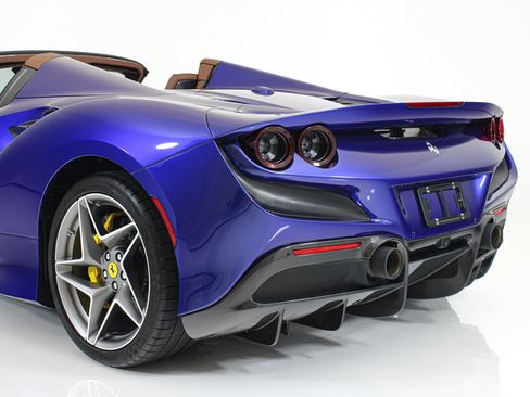 Certified 2023 Ferrari F8 Tributo RWD image 36