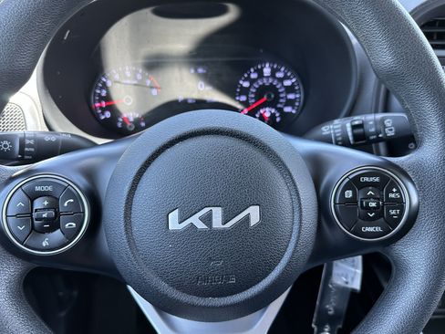 Certified 2022 Kia Soul LX w/ Technology Package FWD image 23