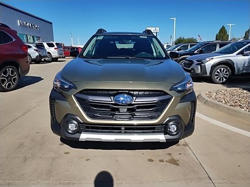 Certified 2025 Subaru Outback Limited image 3