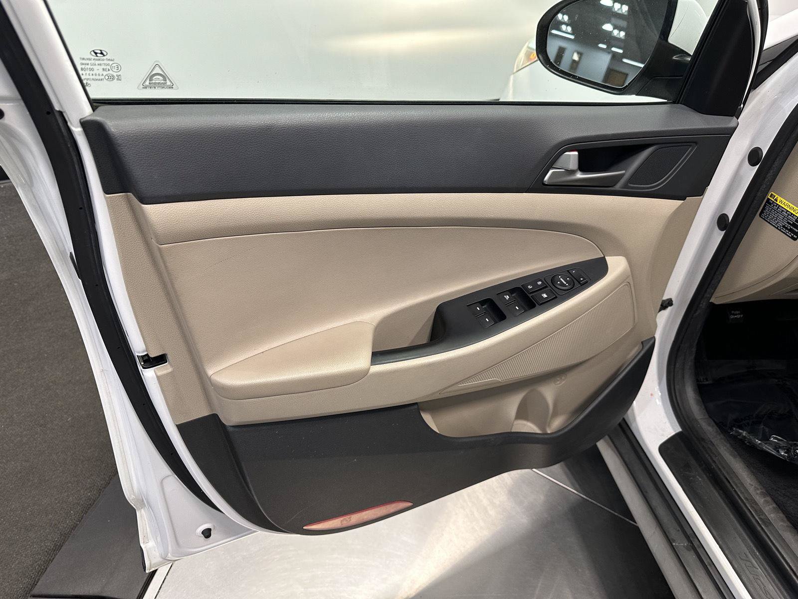 Used 2018 Hyundai Tucson Value AWD/4WD image 9