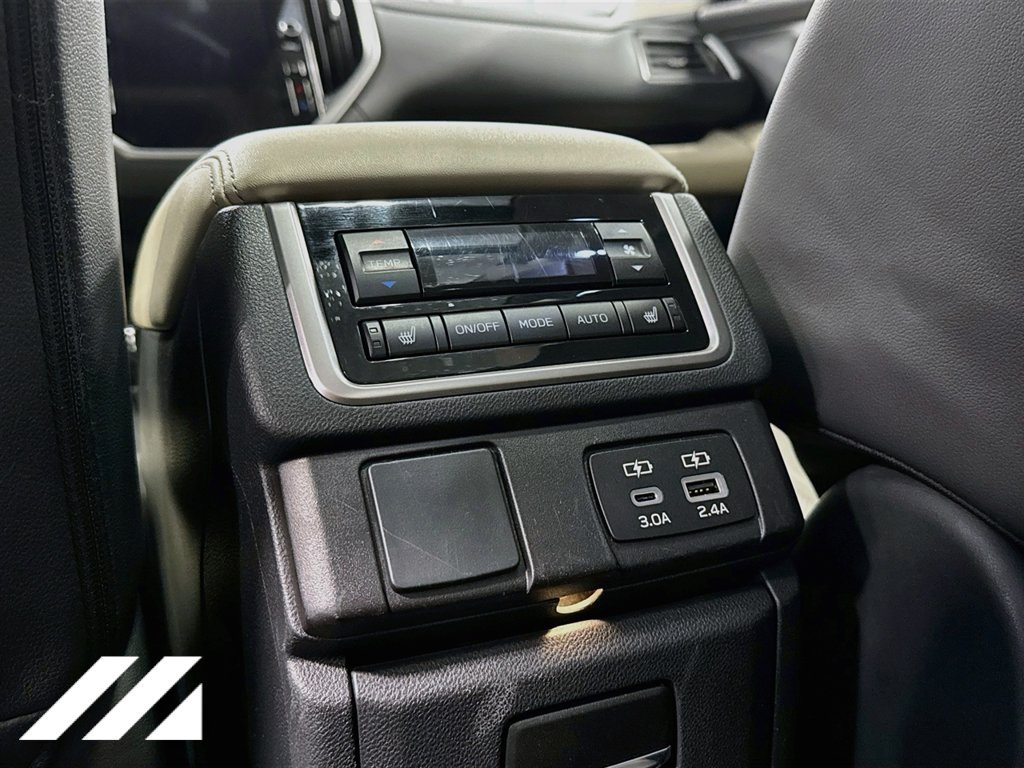 Used 2023 Subaru Ascent Limited w/ Technology Package AWD/4WD image 28
