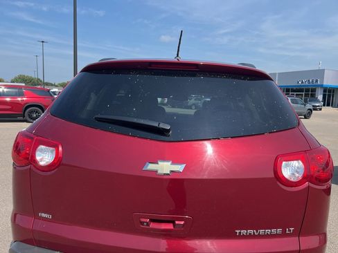 Used 2011 Chevrolet Traverse LT w/ Personal Connectivity Package image 6