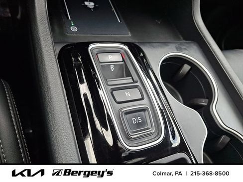 Used 2023 Honda Pilot Touring image 18