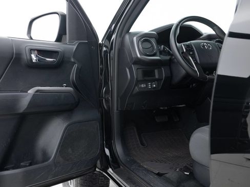 Used 2017 Toyota Tacoma SR5 image 24